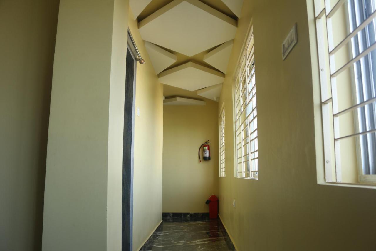 Hotel Himalaya Agartala Extérieur photo