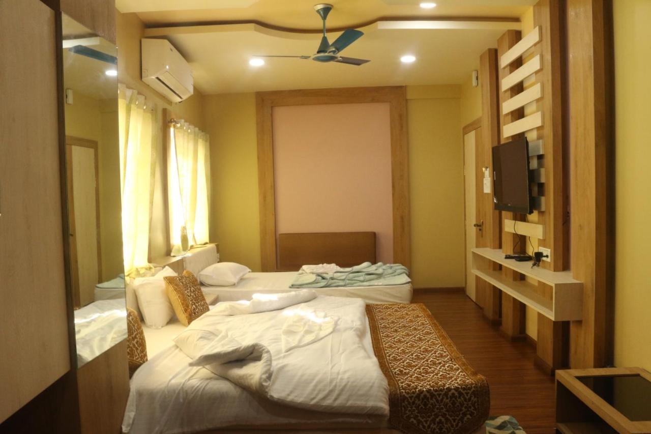 Hotel Himalaya Agartala Extérieur photo