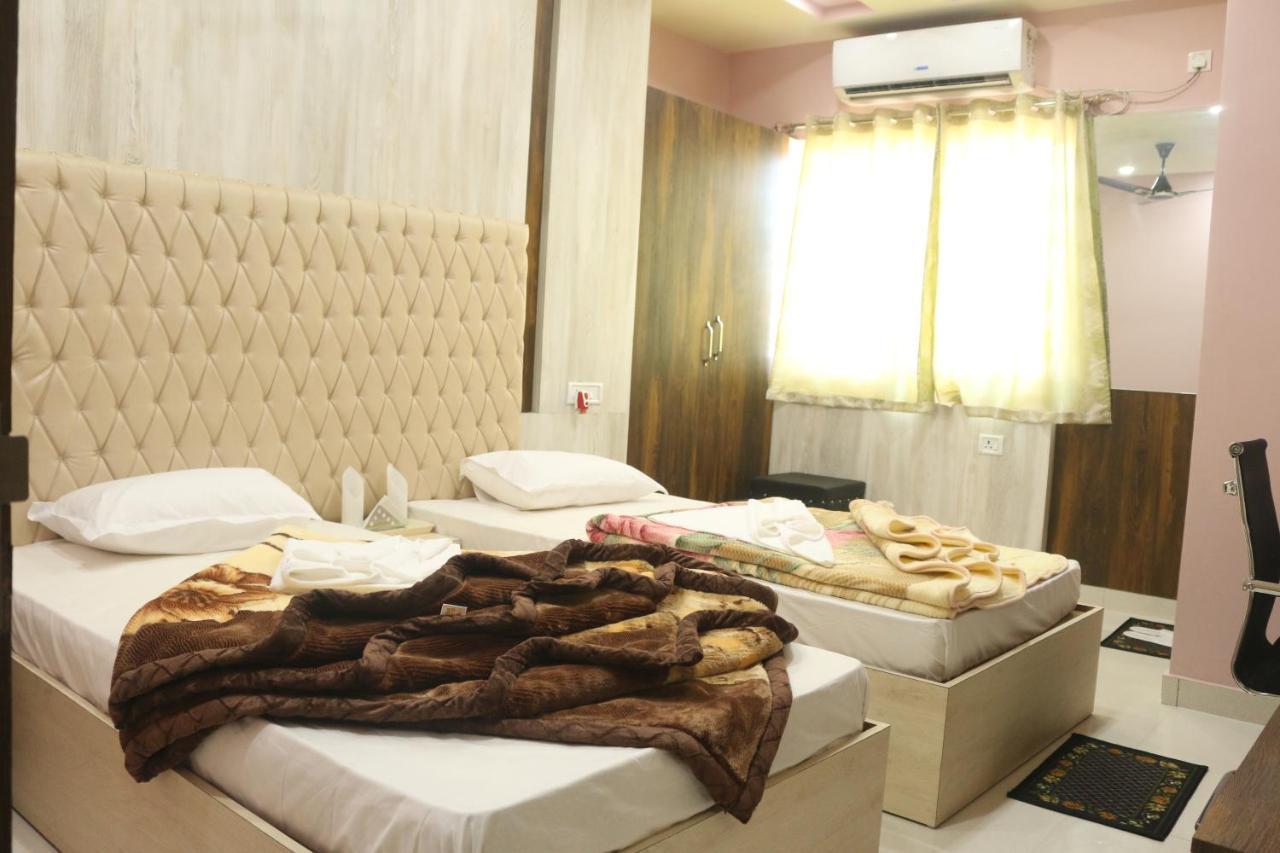 Hotel Himalaya Agartala Extérieur photo